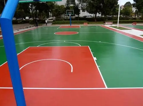 来宾球场地面翻新,裂缝修重要性